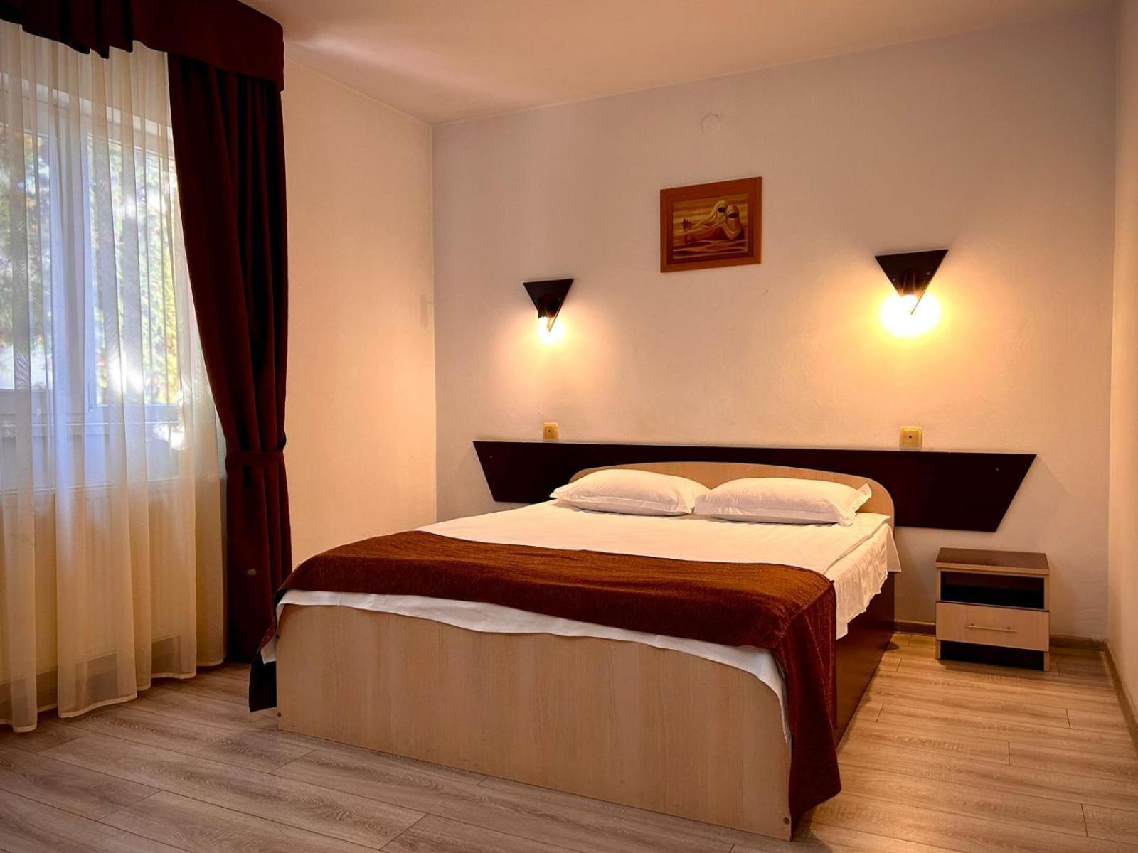 Hotel Levisticum Bacau Exterior photo